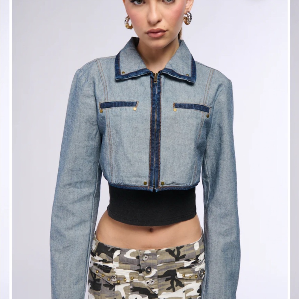 Cropped Light Denim Jacket with Dark Trim - Women's Jean Jacket - Picture 3 of 7